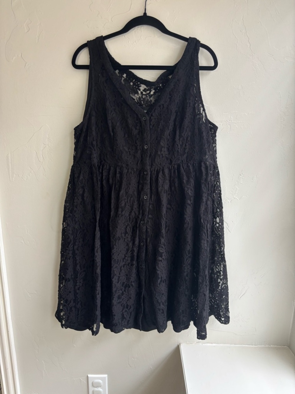 Torrid Black Lace Dress Size 2 Button Front V-Neck Sleeveless Flowy Skater